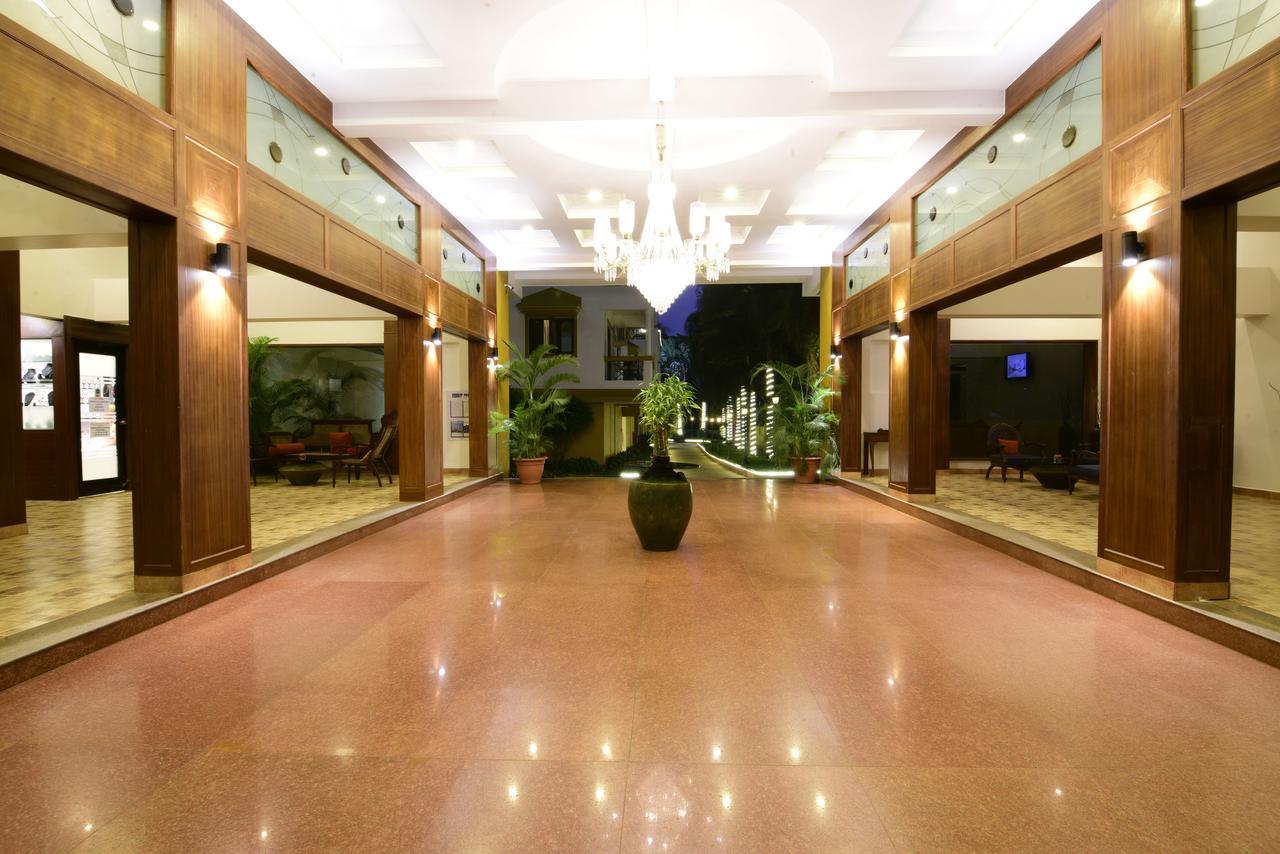 Crystal By Morpho, Goa Villagio Resort Betalbatim Eksteriør bilde